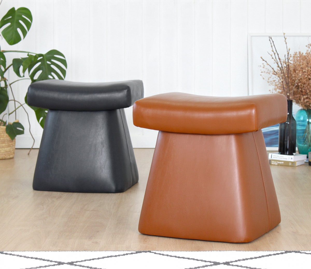 Dambert Deri Puf - Siyah